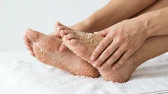 なぜ私は毎日足に塩をすり込むのか：5～6分の習慣がもたらす変化