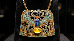 科学者によると、ツタンカーメンの宝飾品は地球外物質で構成されているという